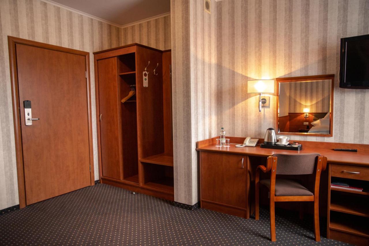 Premium Hotel Bacero Wrocław Exteriör bild