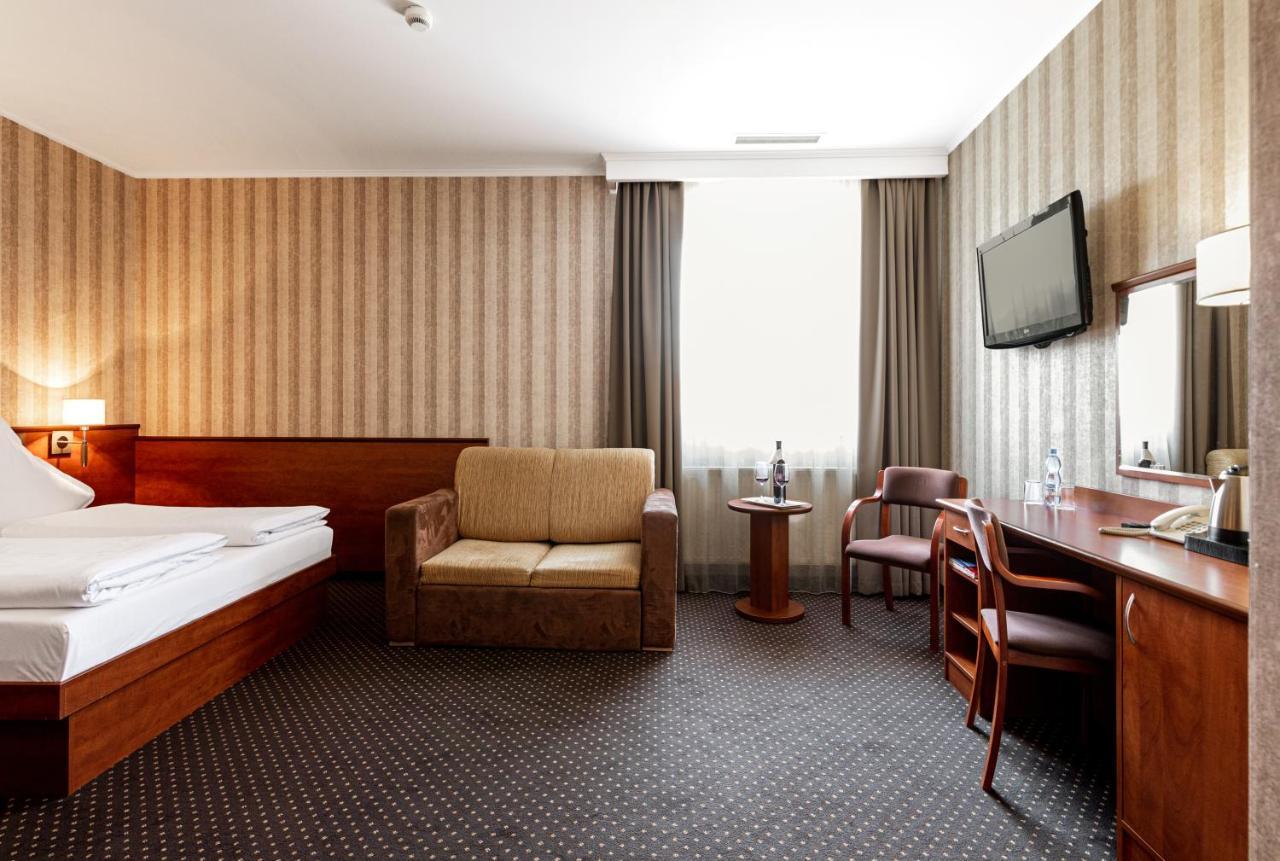 Premium Hotel Bacero Wrocław Exteriör bild