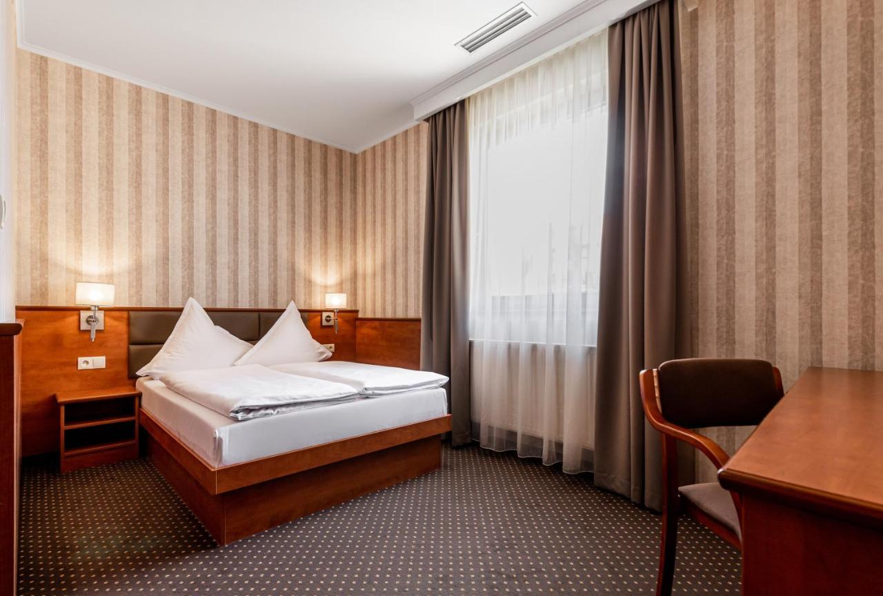 Premium Hotel Bacero Wrocław Exteriör bild