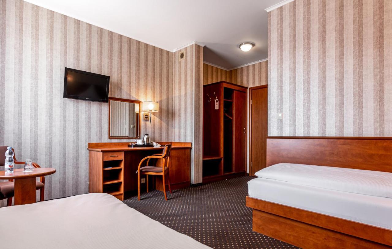 Premium Hotel Bacero Wrocław Exteriör bild
