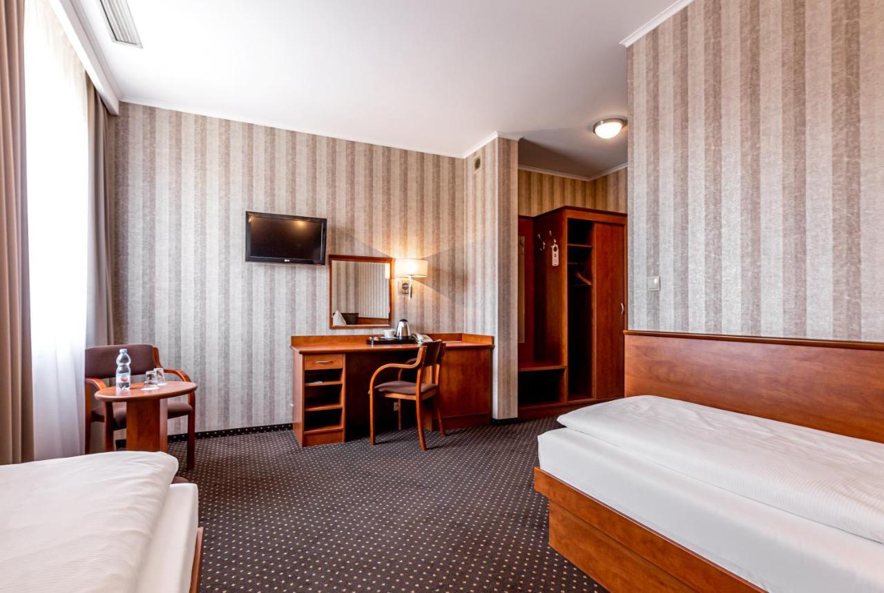 Premium Hotel Bacero Wrocław Exteriör bild